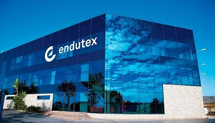 Foto de Canon Espa�a y Endutex firman un acuerdo estrat�gico para la distribuci�n del porfolio Canon Large Format Graphics