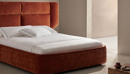 Foto de Senttix presenta dos piezas de su colecci�n The Senttix Beds Book: el cabecero Flow y la cama abatible Band