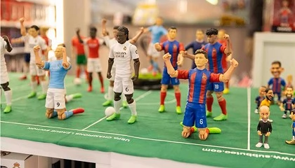 Foto de Banbotoys convierte a los �dolos del f�tbol en figuras coleccionables