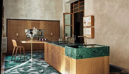 Foto de Cesar by Nero presenta Intarsio Art & Order: una expresi�n de equilibrio entre el m�rmol Verde Guatemala y el roble