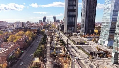 Foto de Acelera el soterramiento de la Castellana, con la participaci�n de maquinaria Liebherr de Pilotes S�nchez