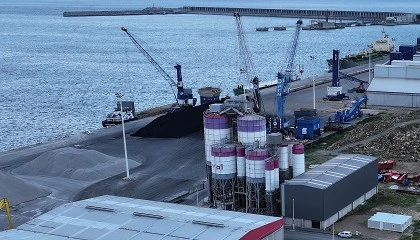 Photo de Cementos Carral ampliar� sus instalaciones en el Puerto Exterior de Punta Langosteira
