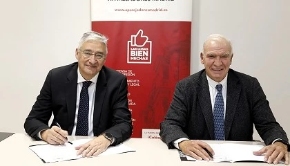 Foto de Vivialt y el Colegio de Aparejadores de Madrid firman un acuerdo para impulsar la construcci�n industrializada