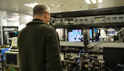 Foto de La UPV avanza en chips cu�nticos reconfigurables para comunicaciones seguras basadas en fot�nica integrada
