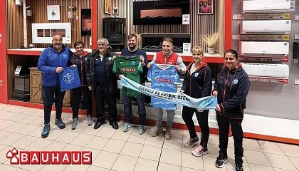 Photo de Bauhaus, nuevo patrocinador de la A.D. Escuela de F�tbol Usera