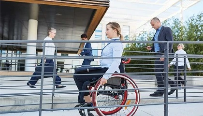 Fotografia de El Colegio de Arquitectos de Madrid y Fundaci�n ONCE renuevan el plan de formaci�n en dise�o universal y accesibilidad