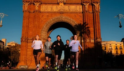 Foto de HOKA, nuevo sponsor principal de la Zurich Marat� de Barcelona hasta 2030