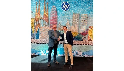 Foto de Liberd�plex adquiere la primera prensa HP PageWide T490 Mono de 106 cm en Espa�a