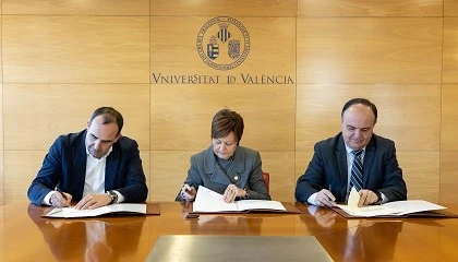 Foto de La Universitat de Val�ncia impulsa una c�tedra pionera que integra agua y bioenerg�a