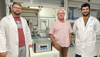 Foto de Un equipo de la UPC desarrolla un catalizador cer�mico capaz de capturar CO2 y transformarlo en productos qu�micos de inter�s industrial