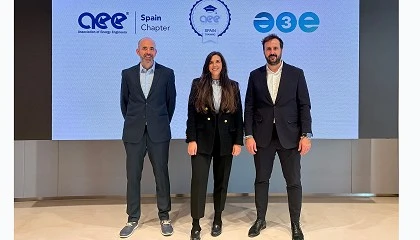 Foto de Acuerdo estrat�gico entre A3E, AEE Spain Chapter y AEE Training Spain para impulsar la formaci�n en medida y verificaci�n