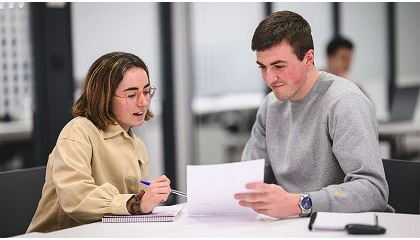 Foto de Smartlog y la Universidad de Deusto firman un acuerdo para impulsar la formaci�n en log�stica