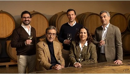 Foto de Riccardo Cotarella junta-se a Luisa Amorim em tr�s regi�es vin�colas de Portugal