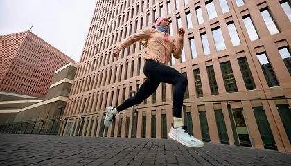 Foto de BUFF se incorpora como patrocinador oficial de la Zurich Marat� de Barcelona 2026