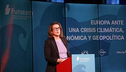 Foto de Teresa Ribera reivindica la productividad de la Uni�n Europea frente a Estados Unidos en el XIV Simposio Funseam