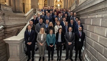 Foto de Carrefour re�ne al sector pesquero para impulsar la sostenibilidad y el consumo de pescado en Espa�a