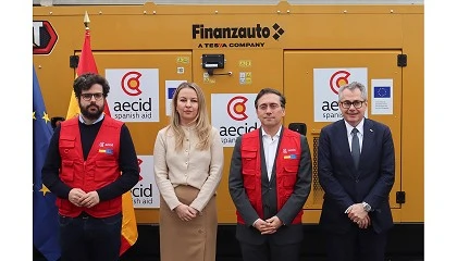 Foto de El ministro de Asuntos Exteriores visita la sede de Finanzauto con motivo de la entrega de grupos electrógenos de emergencia a Ucrania