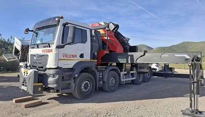 Foto de Transvicesa Gr�as incorpora a su flota la gr�a Palfinger PK 165.002 TEC 7