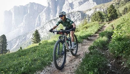 Foto de ISB SPORT consolida su apuesta por el ciclismo femenino en 2026 tras un gran arranque de temporada