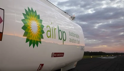 Foto de bp firma un acuerdo multianual con Airbus para el suministro de combustible y servicios de aviaci�n en Espa�a y Alemania