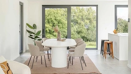 Foto de Elegant ThermoFibra Infinity de Deceuninck: innovaci�n, eficiencia y dise�o para la nueva generaci�n de cerramientos