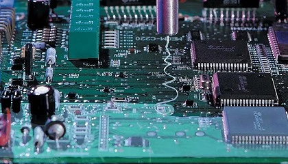 Foto de Henkel ampl�a su gama de recubrimientos conformados con una f�rmula sin disolventes