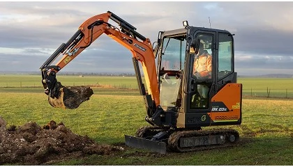 Foto de Develon lan�a as novas miniescavadoras el�tricas DX23E-7