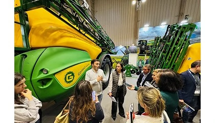 Foto de �zaro 6000: el nuevo pulverizador arrastrado de GIL destaca en FIMA 2026