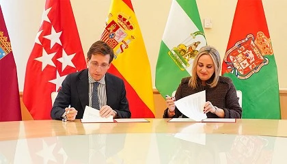 Foto de Las ciudades de Granada y Madrid firman un protocolo para acelerar la transformaci�n digital y desplegar proyectos de IA, IoT y 5G