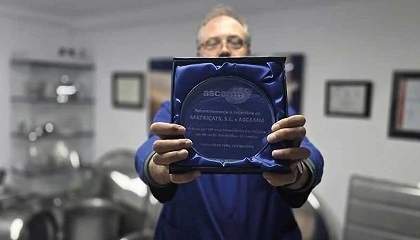 Foto de Ascamm reconoce a Matri�ats sus m�s de 25 a�os vinculados a la asociaci�n