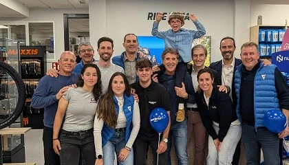 Foto de Giant inaugura en Ibiza su s�ptima tienda oficial