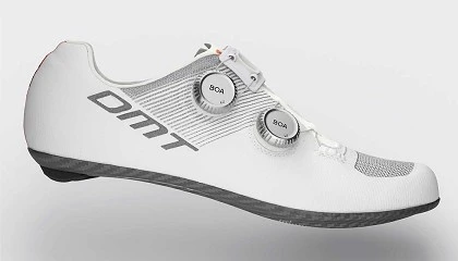 Foto de Ya están aquí las zapatillas más ligeras de DMT para competición