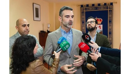 Foto de Solicitan al Gobierno central la autorizaci�n excepcional de un fitosanitario para combatir el pulg�n en cultivos de hoja