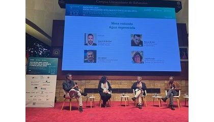 Foto de Mesa redonda sobre agua regenerada de ‘Regantes 360: hacia una gestión inteligente y circular del agua’
