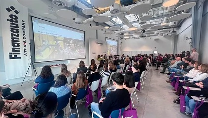 Foto de Finanzauto visibiliza a la mujer para dejar atrás el síndrome de la impostora