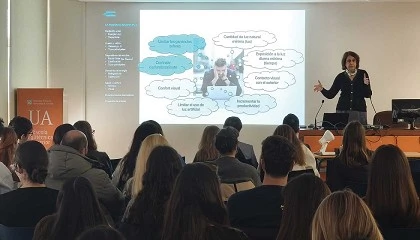 Foto de Aesso y la Escuela de Arquitectura de la Universidad de Alicante impulsan la investigaci�n sobre sombreado din�mico y fachada adaptativa