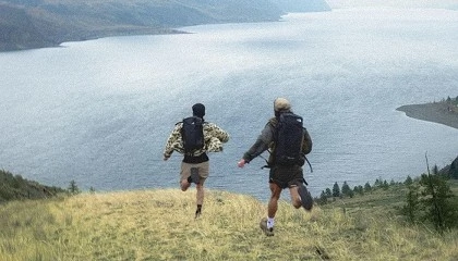 Foto de The North Face lanza su colección Hike SS26