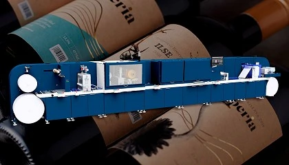 Foto de Konica Minolta lanza la JETvarnish 3D Web 400 de MGI: barnizado y laminado en una sola pasada