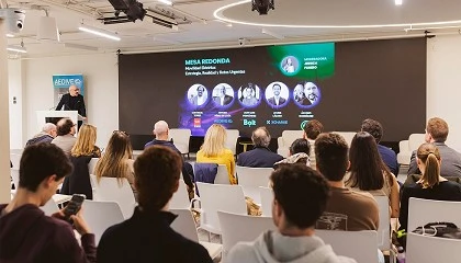 Foto de Talento joven e innovaci�n impulsan el futuro de la movilidad el�ctrica