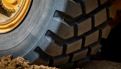 Foto de BKT muestra sus productos estrella en Smopyc 2026