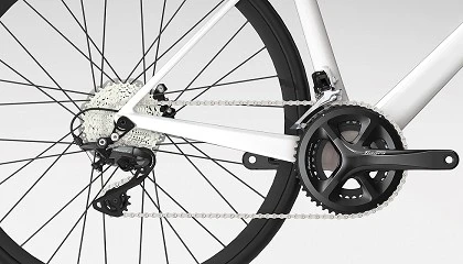 Foto de Shimano renueva Tiagra con la nueva serie R4000 de 2x11 velocidades y un rediseño de las manetas