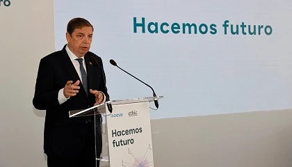 Foto de Moeve lanza �Hacemos Futuro�, para promover la colaboraci�n p�blico-privada como motor del desarrollo rural