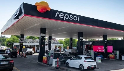 Foto de Repsol aumenta sus descuentos a clientes particulares y transportistas