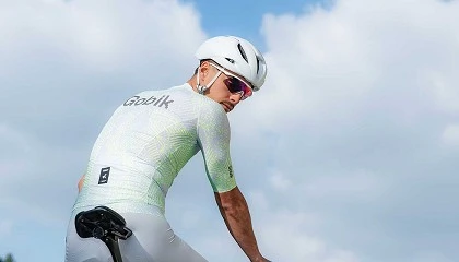 Foto de Gobik se inspira en la est�tica digital para su colecci�n Glitch