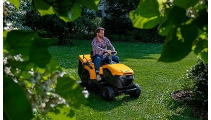 Foto de Stiga lanza su nueva gama de tractores 100% el�ctricos con bater�a modular