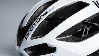 Foto de Kask, Koo, Bryton y Pirelli presentan novedades clave