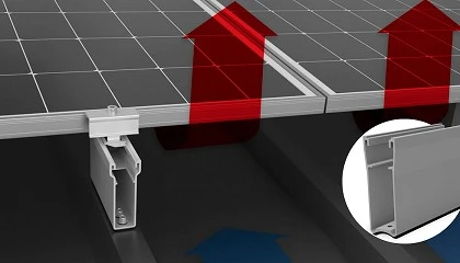 Foto de K2 MultiRail High, nueva solución de montaje para cubiertas trapezoidales y onduladas que mejora la ventilación