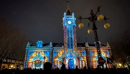 Foto de LuzMadrid redefine el paisaje urbano en torno a la iluminaci�n art�stica en su tercera edici�n