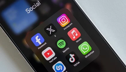 Foto de El 90% de los consumidores espa�oles desconf�an de las compras en redes sociales