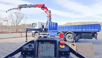 Foto de Gr�as y Asistencia Serrano incorpora la nueva Palfinger PK 480 TEC